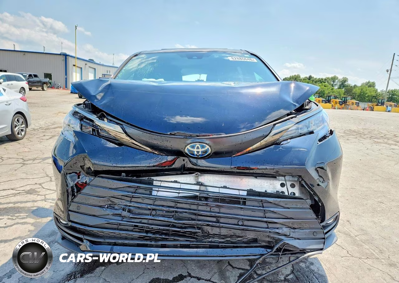 2023 Toyota Sienna Woodland Edition VIN:5TDCSKFC7PS088668 - 5