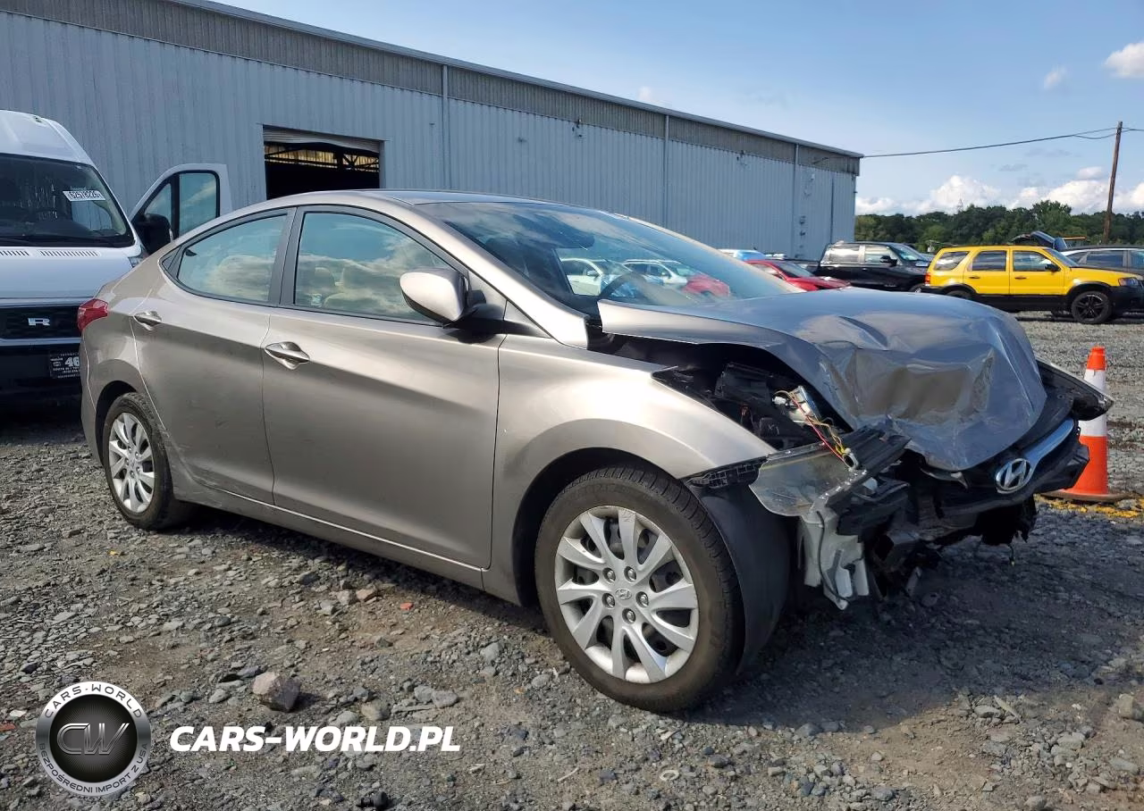2013 Hyundai Elantra Gls VIN:5NPDH4AE1DH208800 - 4