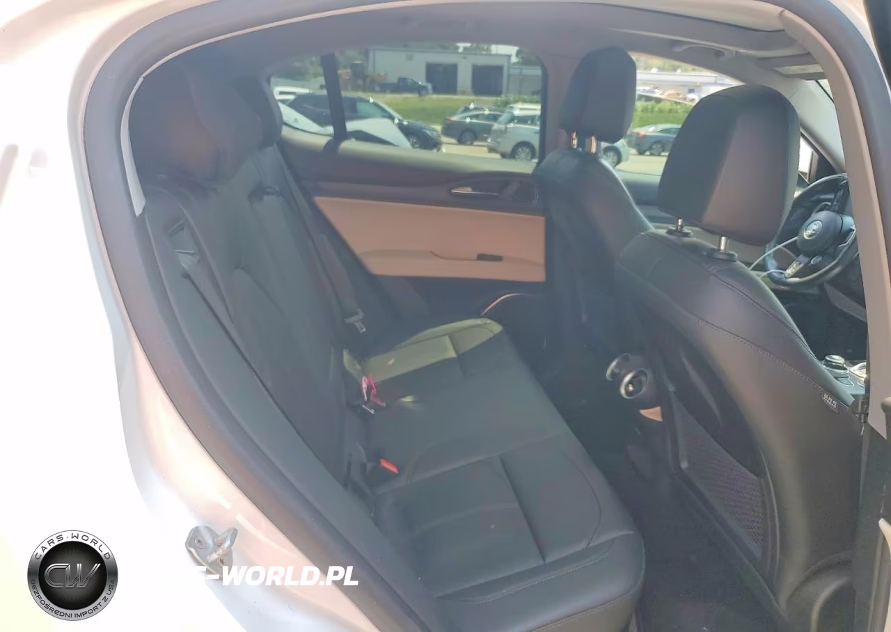 2021 Alfa Romeo Stelvio Ti VIN:ZASPAKBN5M7D01125 - 10