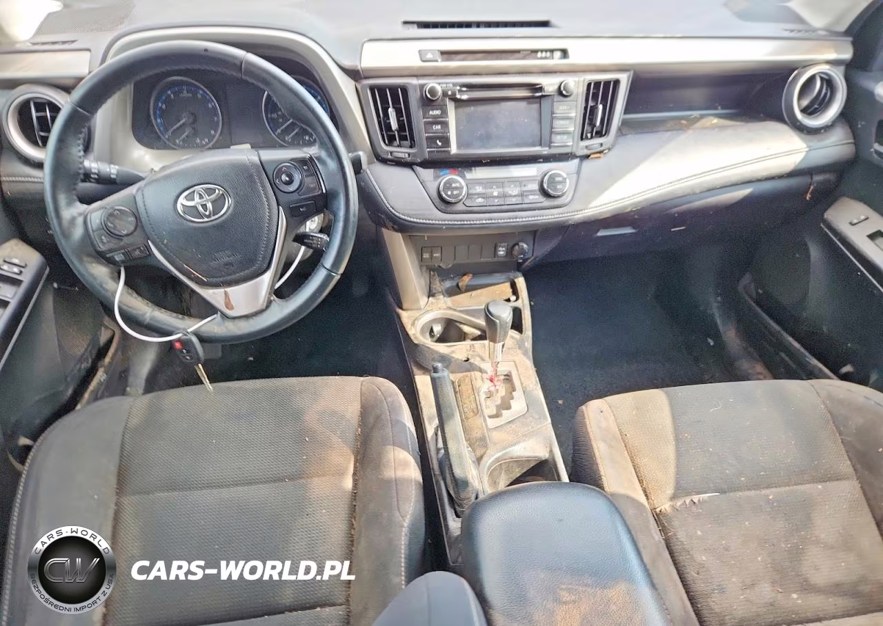 2018 Toyota Rav4 Xle VIN:2T3RFREV2JW807793 - 8
