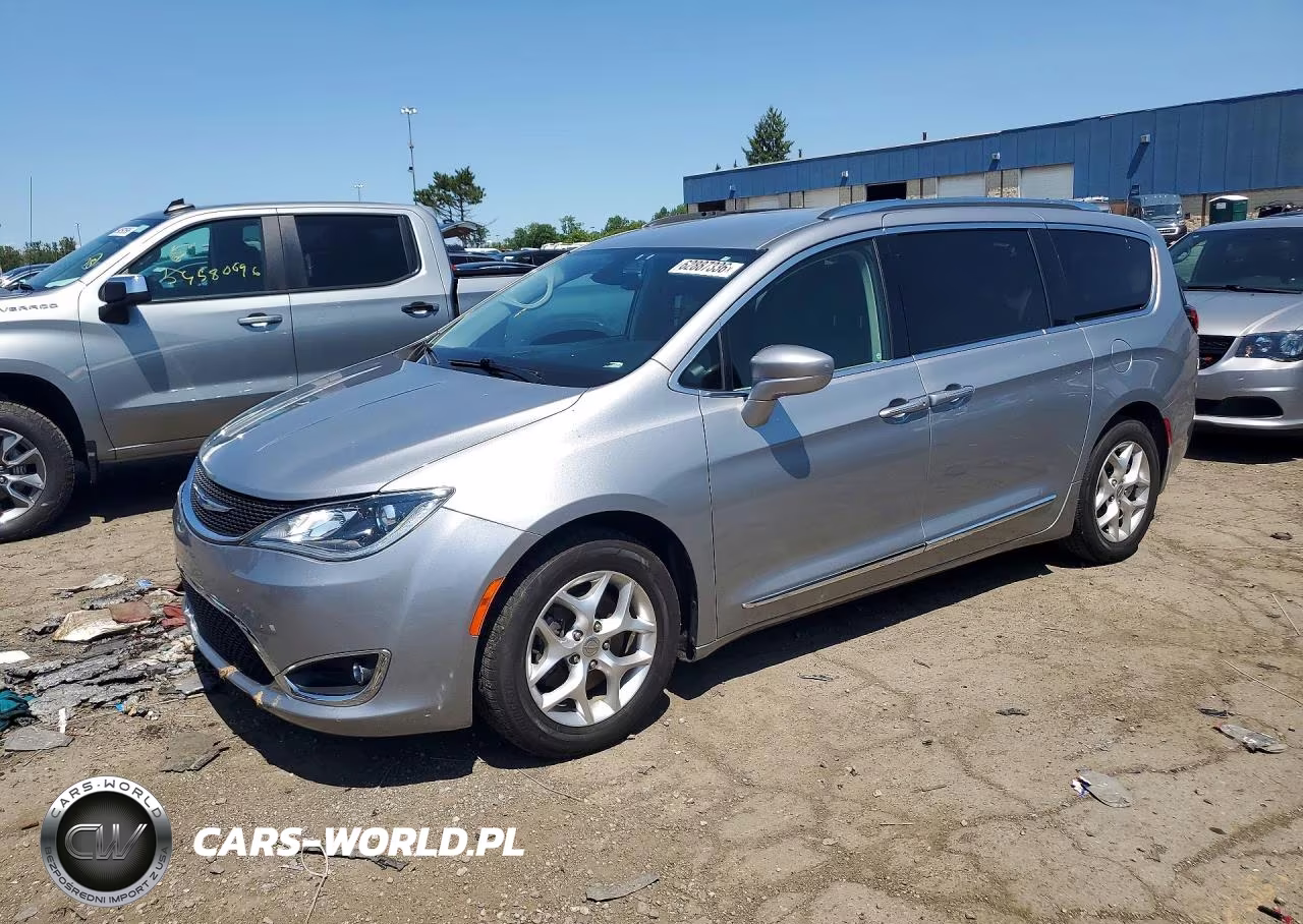 2020 Chrysler Pacifica Touring L