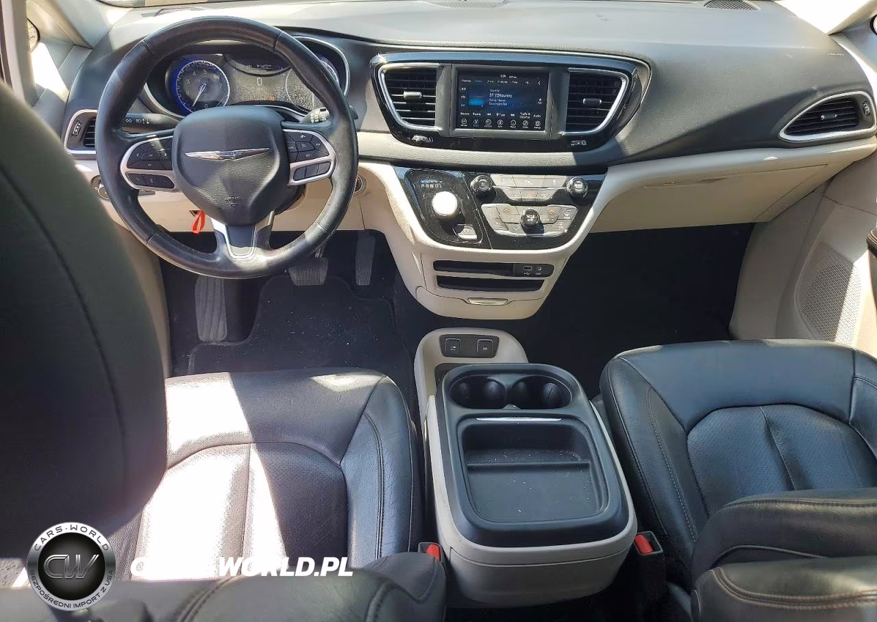 2020 Chrysler Pacifica Touring L VIN:2C4RC1BG2LR115465 - 8