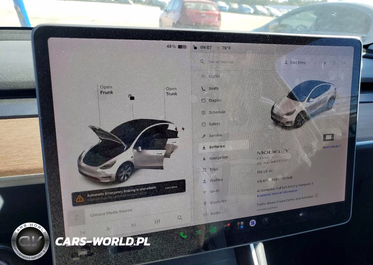 2020 Tesla Model Y VIN:5YJYGDEE1LF057548 - 9