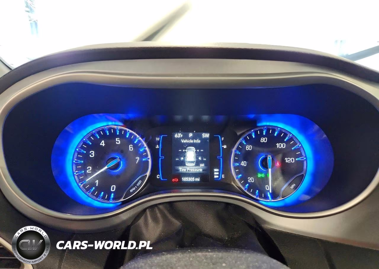 2020 Chrysler Pacifica Touring VIN:2C4RC1FG0LR224145 - 9