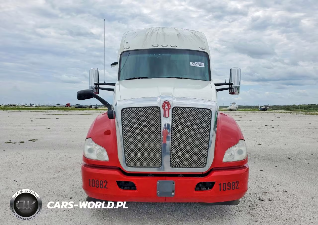 2016 Kenworth Construction T680 VIN:1XKYDP9X2GJ983708 - 5
