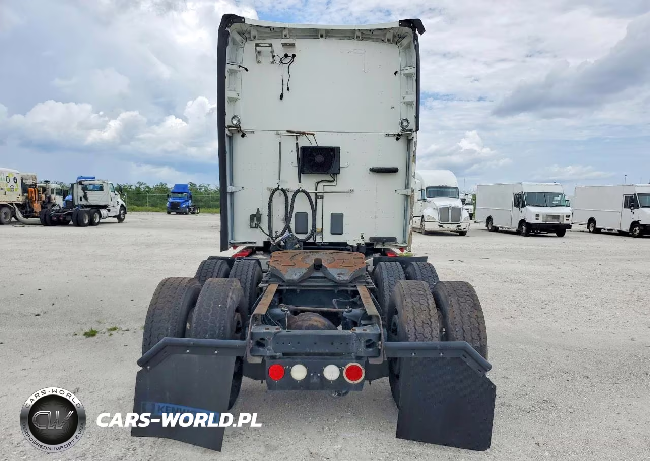 2016 Kenworth Construction T680 VIN:1XKYDP9X2GJ983708 - 6