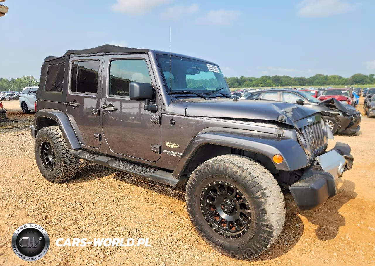 2014 Jeep Wrangler Unlimited Sahara VIN:1C4HJWEG1EL279246 - 4