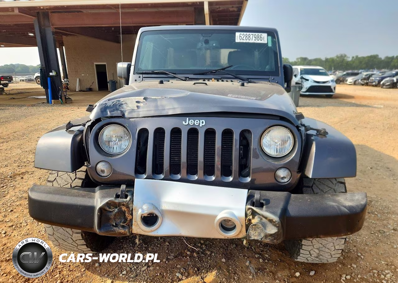 2014 Jeep Wrangler Unlimited Sahara VIN:1C4HJWEG1EL279246 - 5