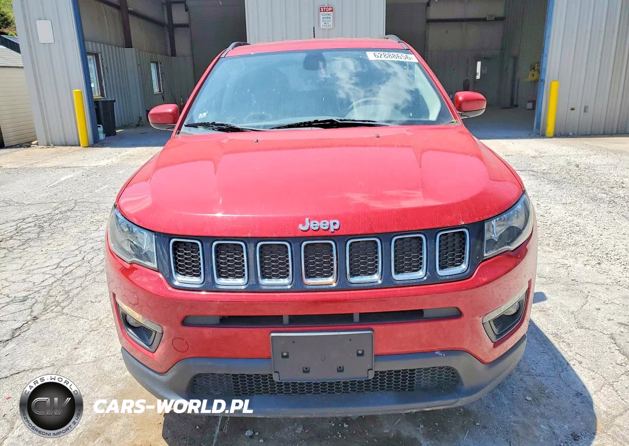 2018 Jeep Compass Latitude VIN:3C4NJDBB2JT232032 - 5