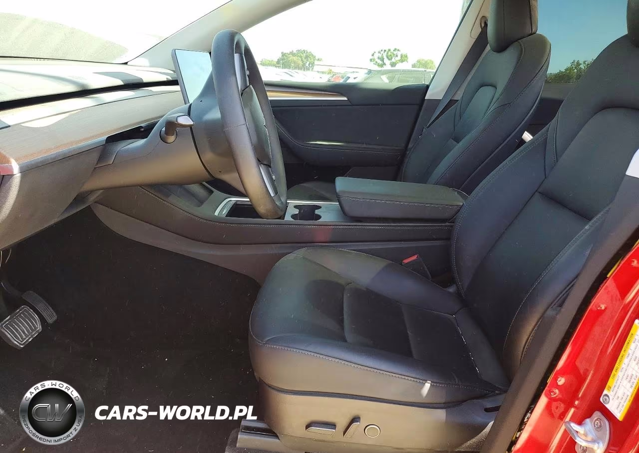 2022 Tesla Model Y VIN:7SAYGDEE2NF541766 - 7