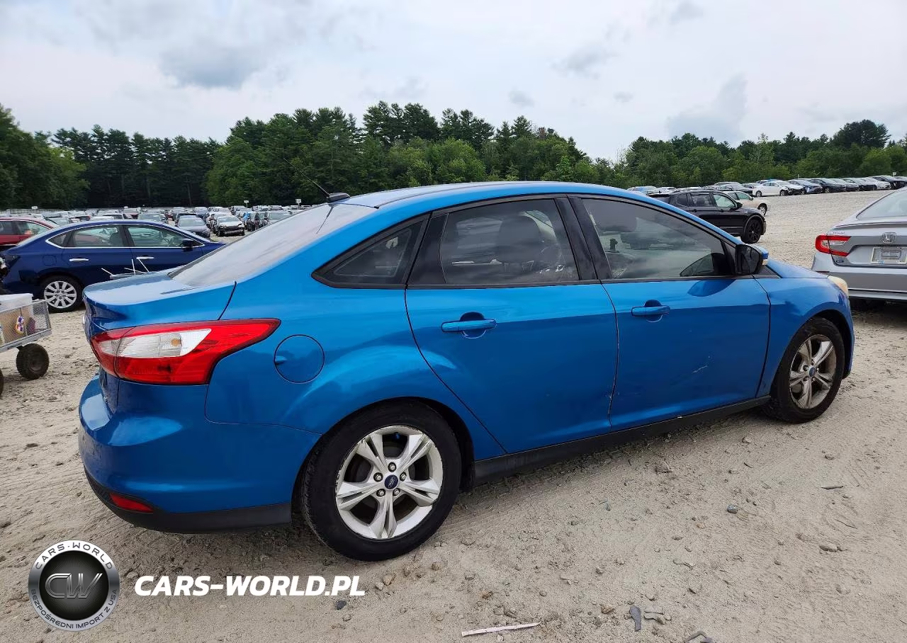 2014 Ford Focus Se VIN:1FADP3F22EL201353 - 3