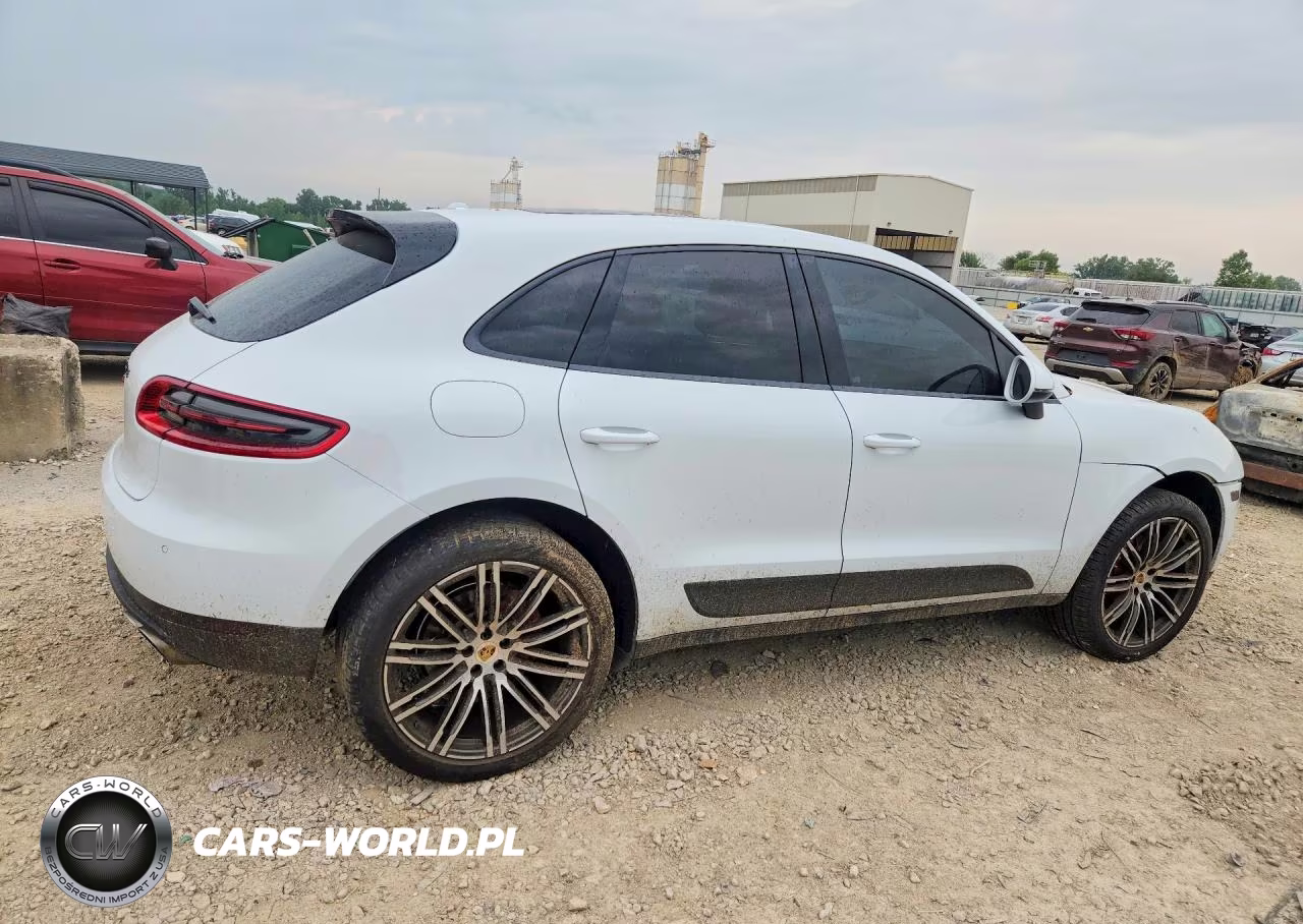 2016 Porsche Macan S VIN:WP1AB2A50GLB40643 - 3
