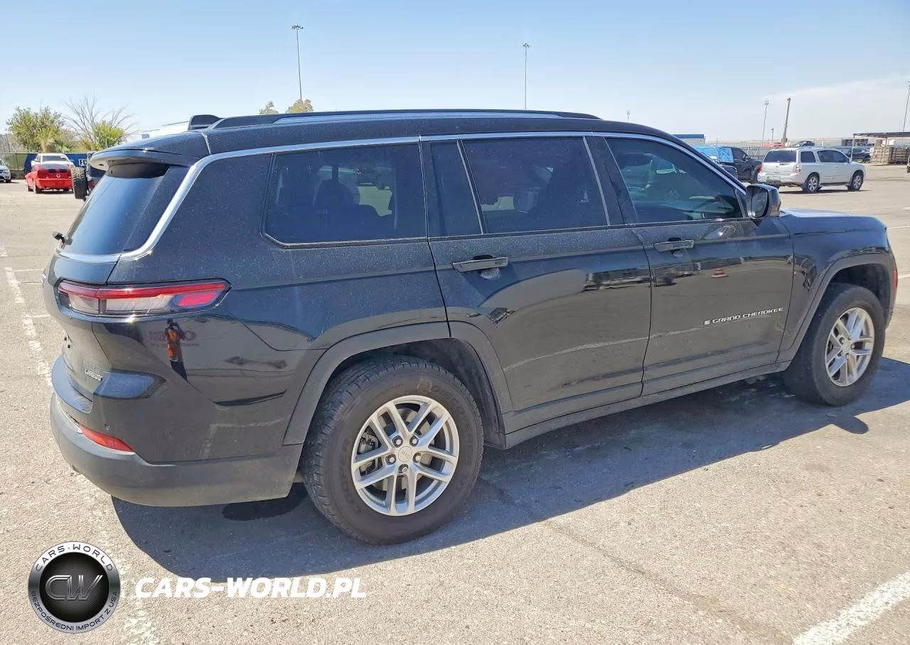 2023 Jeep Grand Cherokee L Laredo VIN:1C4RJJAG0P8745834 - 3