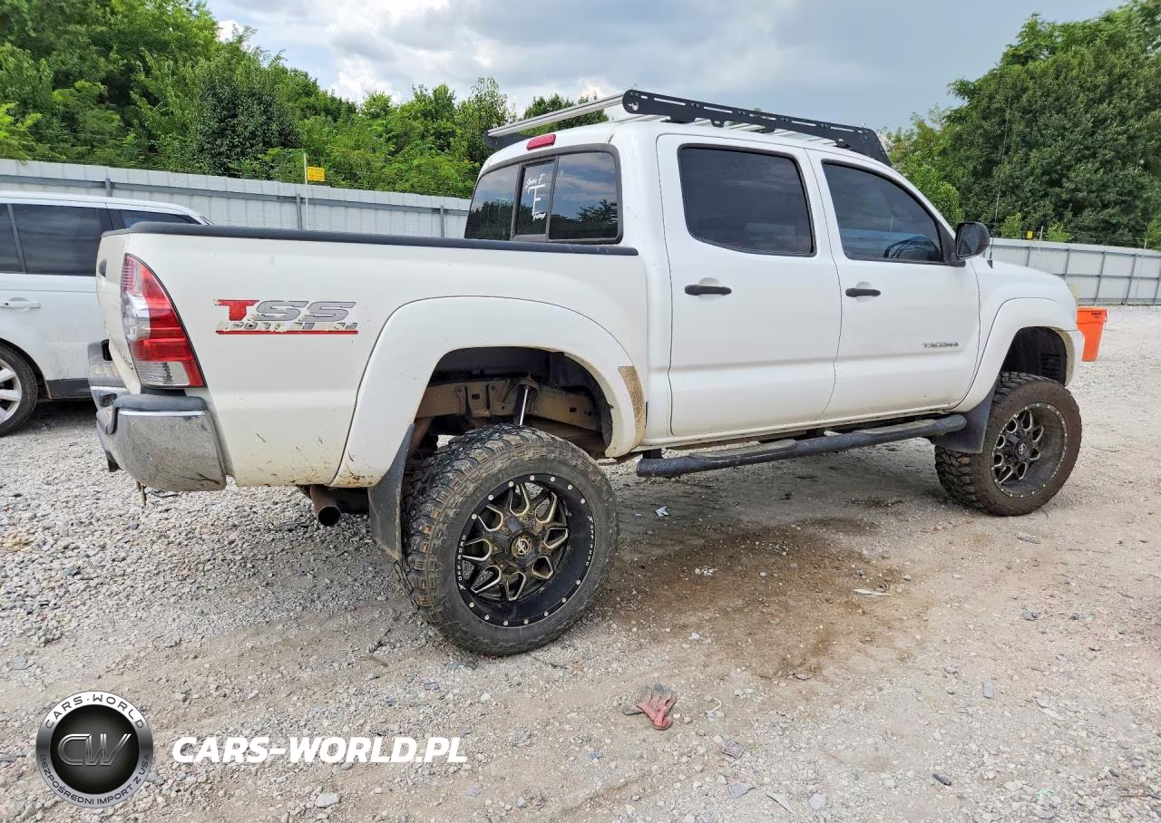 2013 Toyota Tacoma V6 VIN:5TFLU4EN5DX065551 - 3