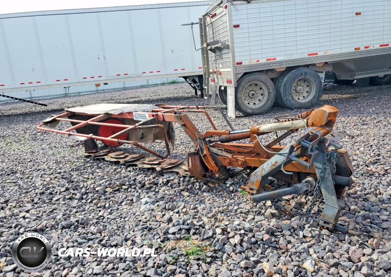 2014 Kuhn Construction Equipment