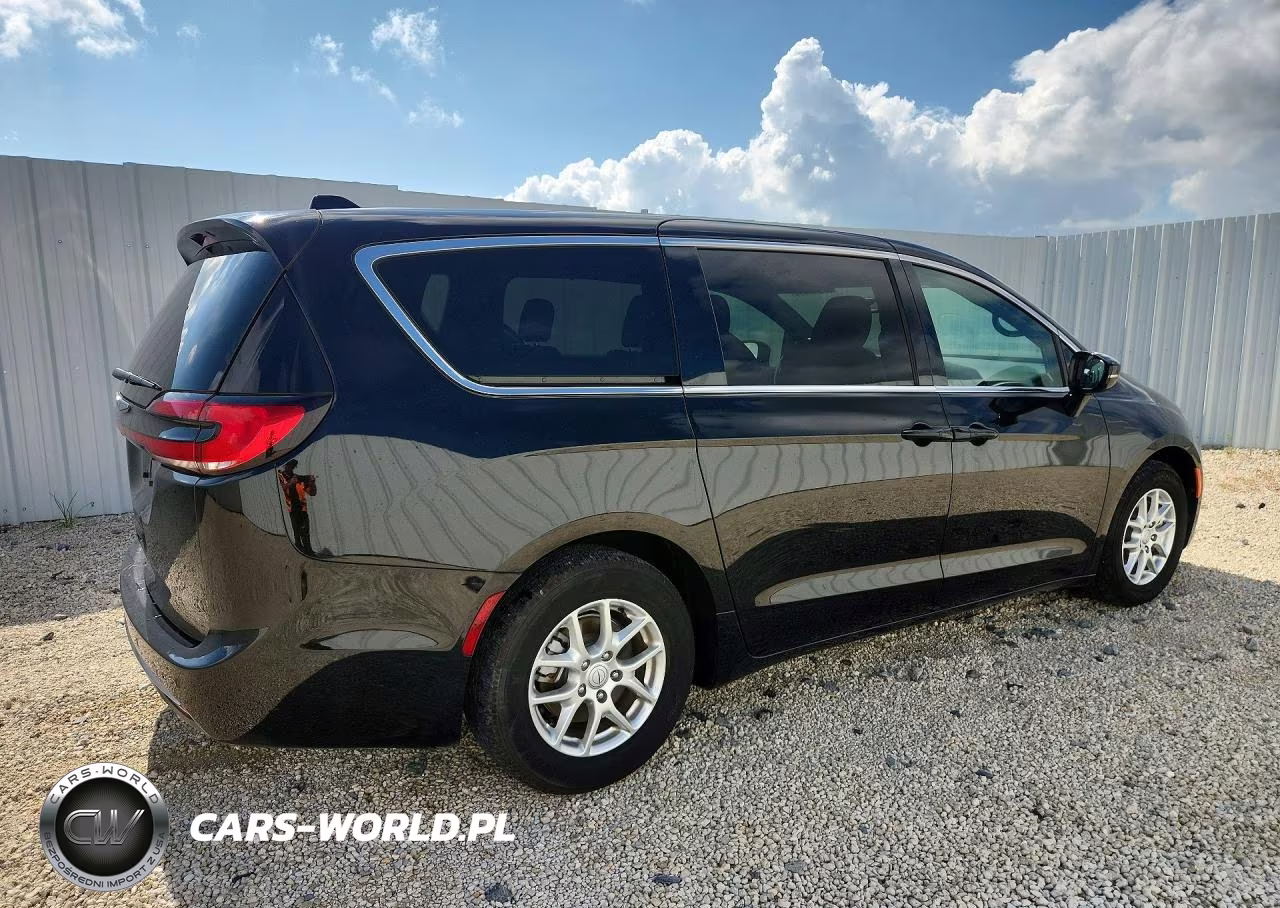2025 Chrysler Pacifica Select VIN:2C4RC1BGXSR614318 - 3