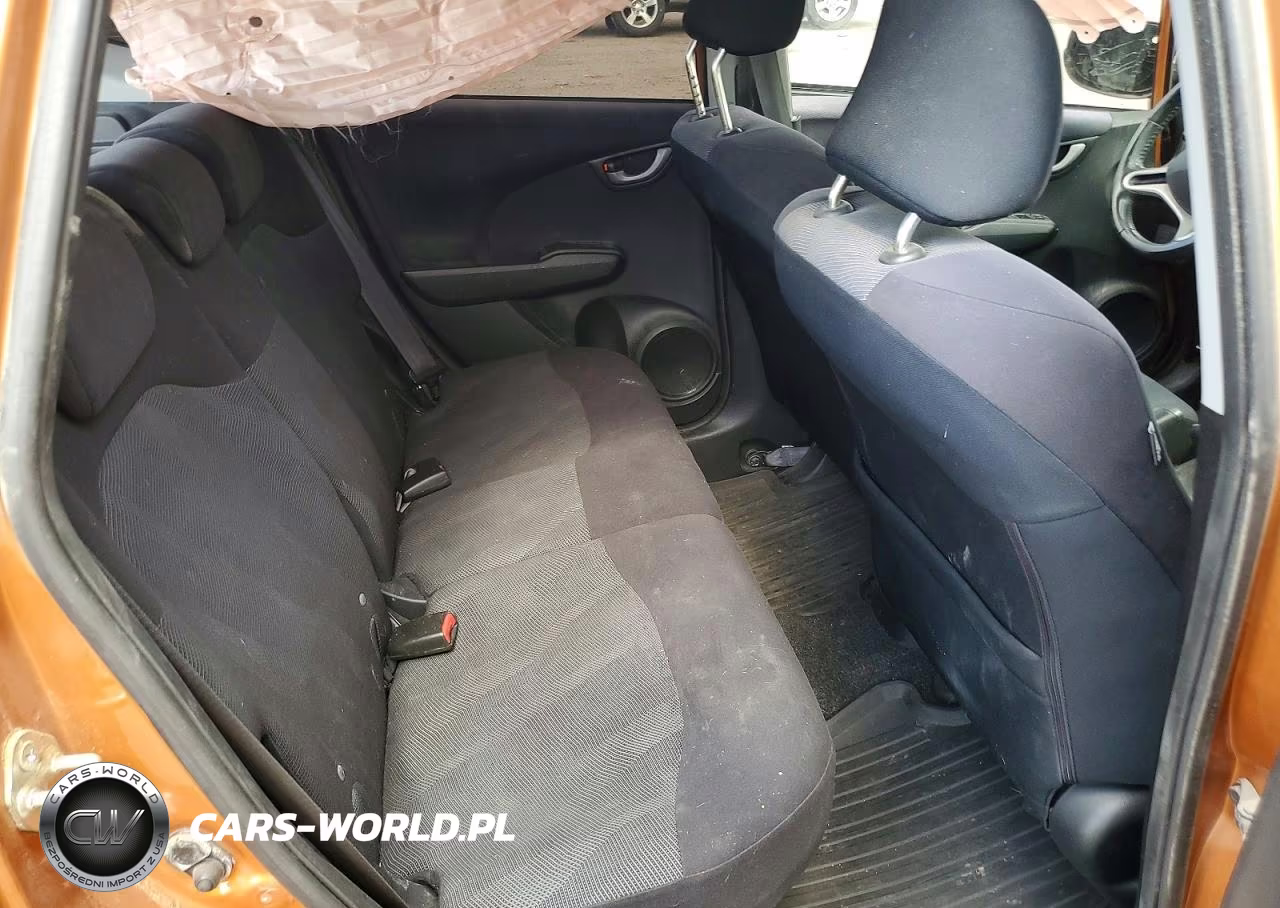 2010 Honda Fit Sport VIN:JHMGE8G47AC022759 - 10