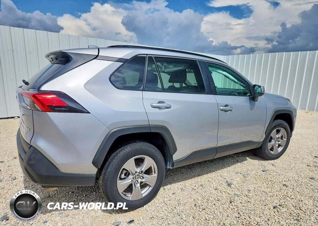 2025 Toyota Rav4 Xle VIN:2T3W1RFV7SC334699 - 3