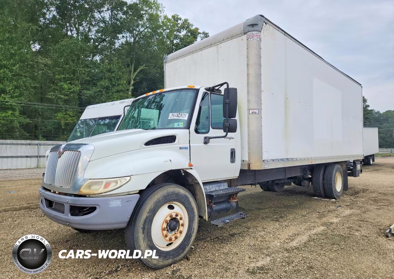 2012 International 4300 Box Truck