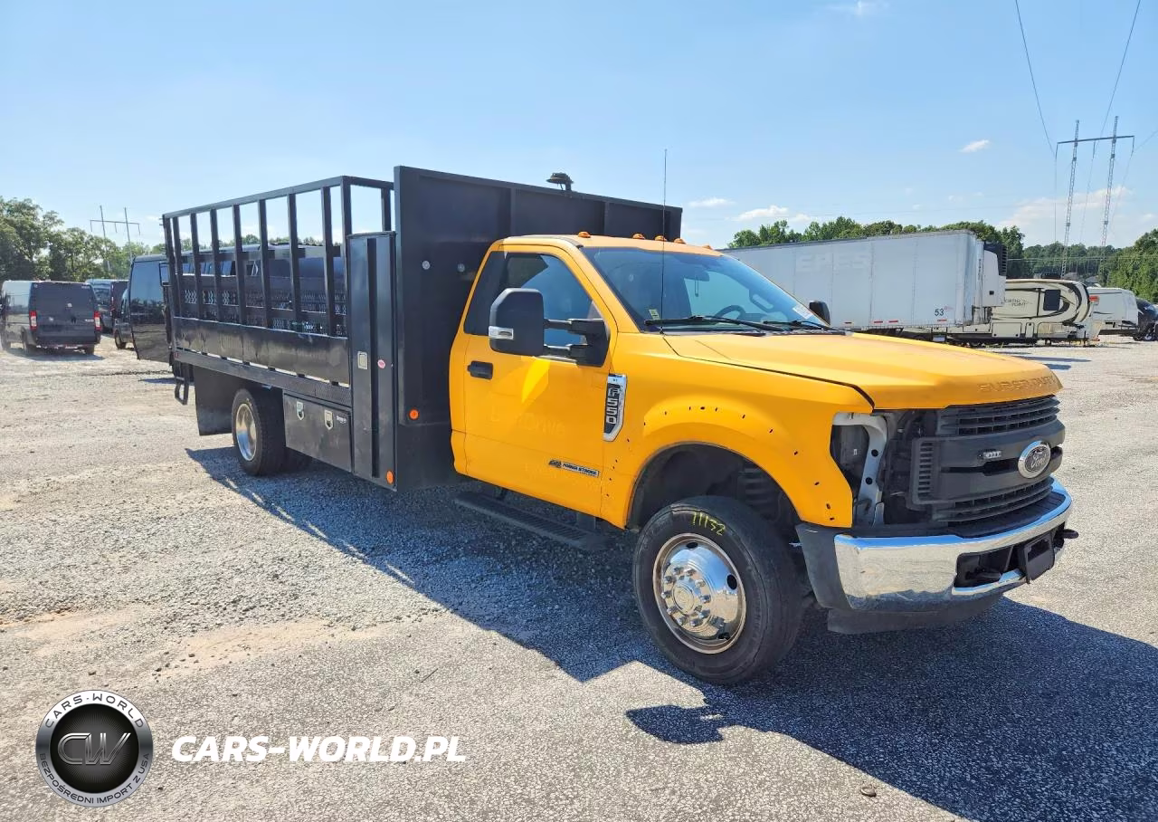 2018 Ford F550 Super Duty VIN:1FDUF5GT1JDA01239 - 4