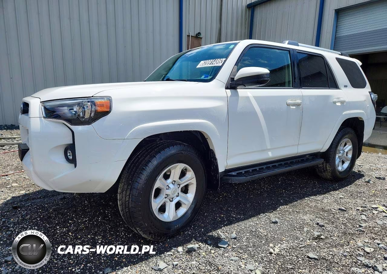 2022 Toyota 4Runner Sr5 – zdjęcie 1 z 13