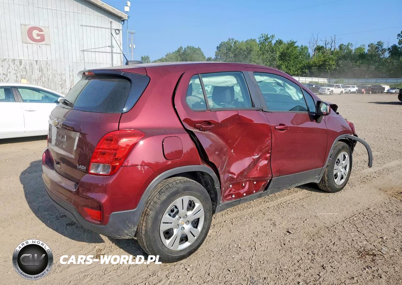 2017 Chevrolet Trax Ls VIN:3GNCJKSB3HL133619 - 3