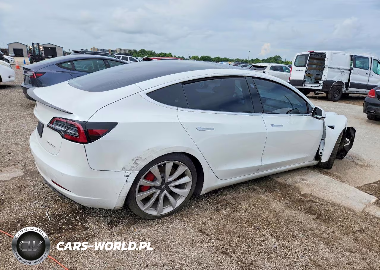 2019 Tesla Model 3 VIN:5YJ3E1EB2KF486944 - 3