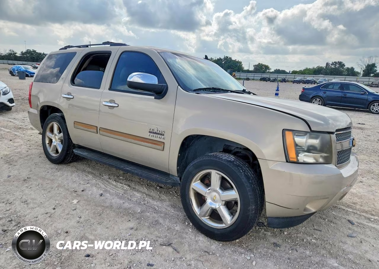 2012 Chevrolet Tahoe C1500 Lt VIN:1GNSCBE06CR105816 - 4