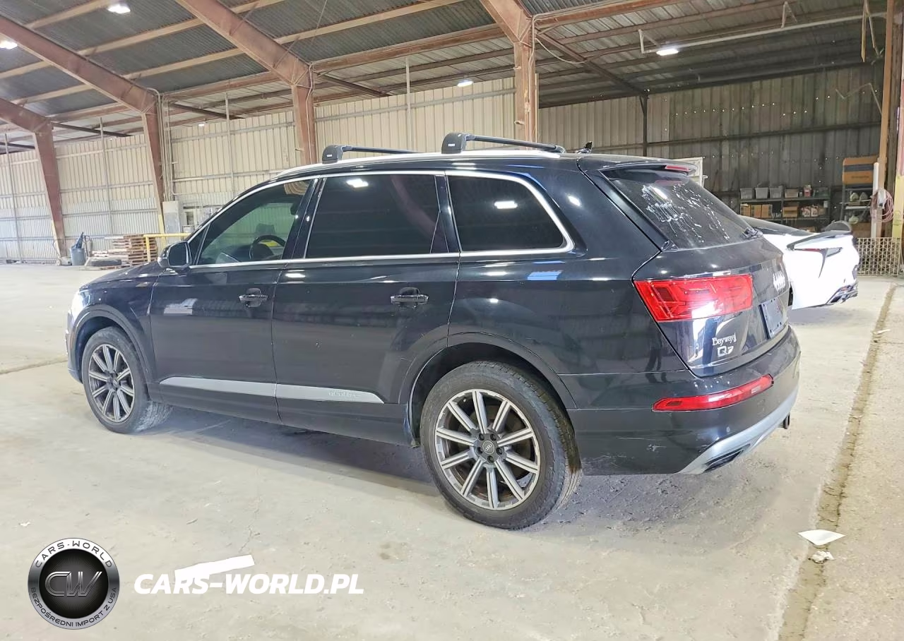 2017 Audi Q7 Premium Plus VIN:WA1LAAF75HD012275 - 2