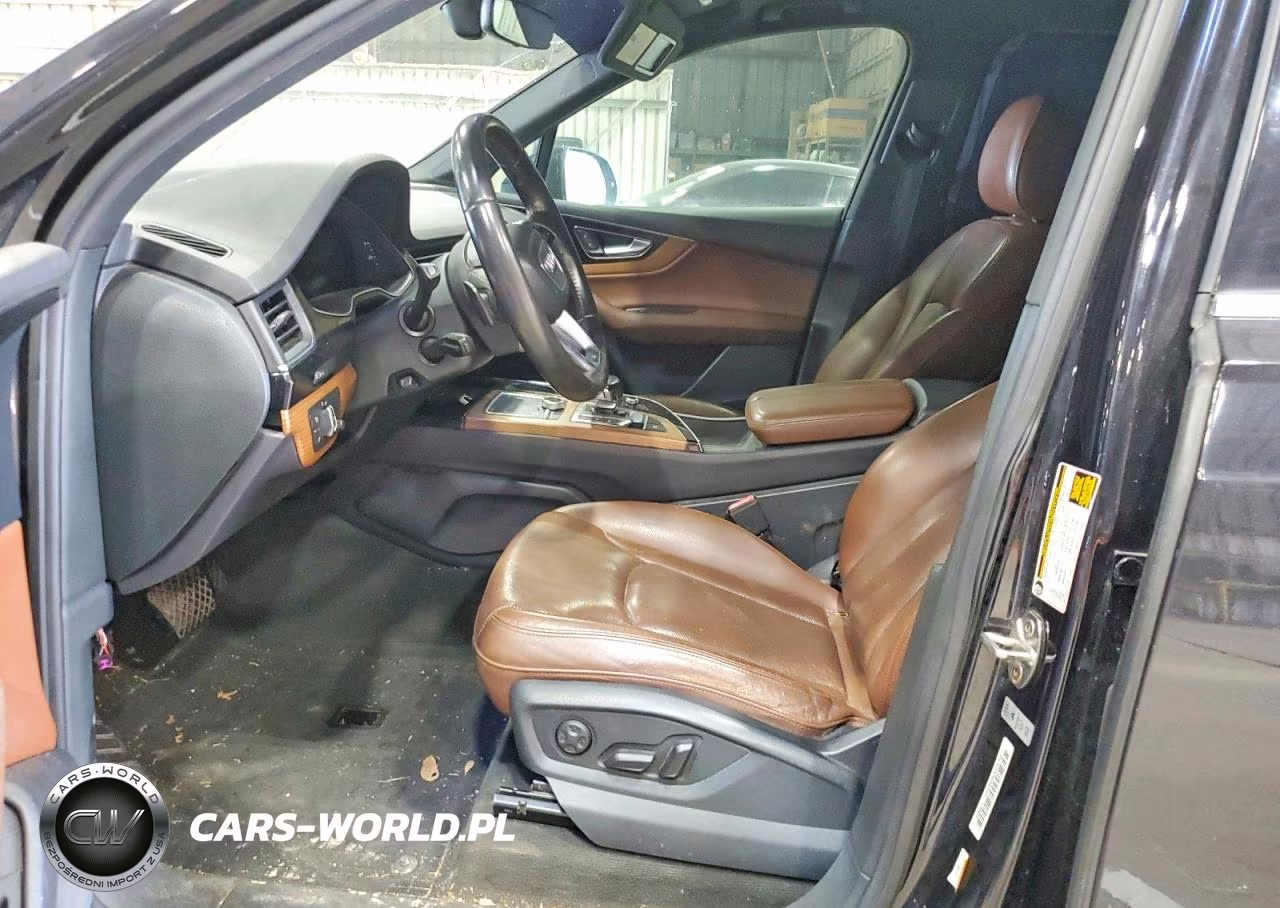 2017 Audi Q7 Premium Plus VIN:WA1LAAF75HD012275 - 7