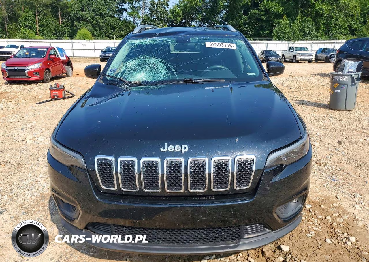 2019 Jeep Cherokee Latitude VIN:1C4PJLCB7KD479510 - 5