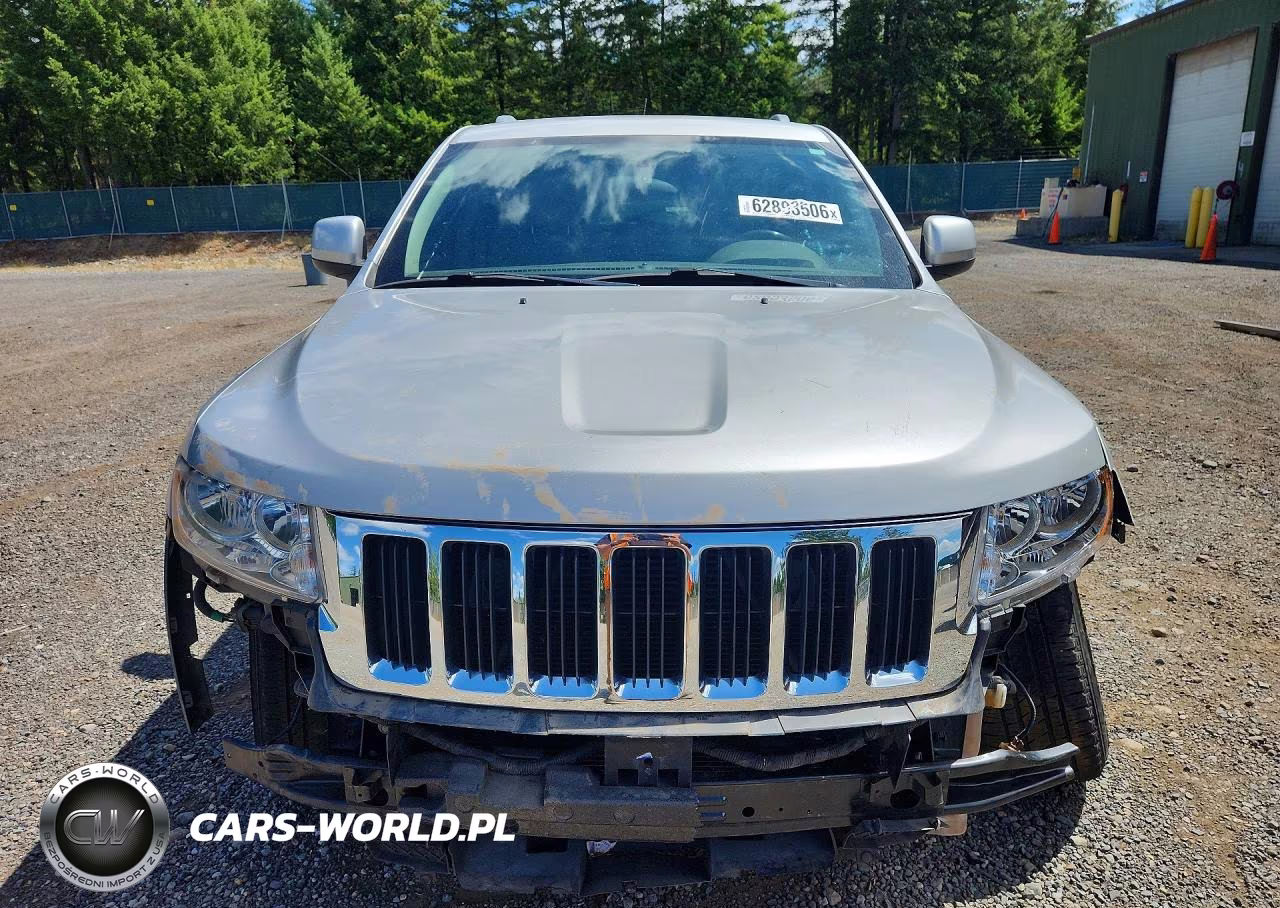 2011 Jeep Grand Cherokee Laredo VIN:1J4RR4GG5BC635654 - 5
