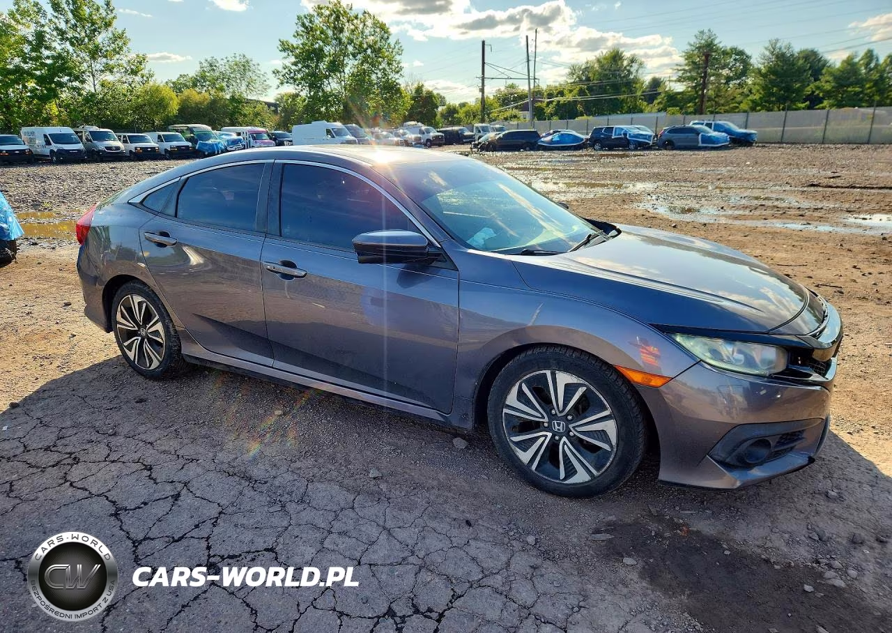 2018 Honda Civic Ex VIN:2HGFC1F36JH641161 - 4