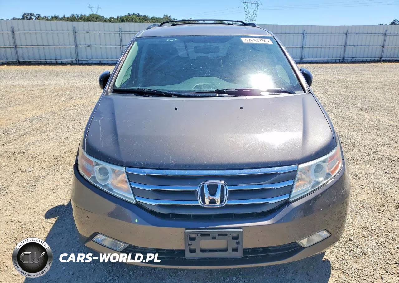 2013 Honda Odyssey Touring VIN:5FNRL5H96DB052447 - 5