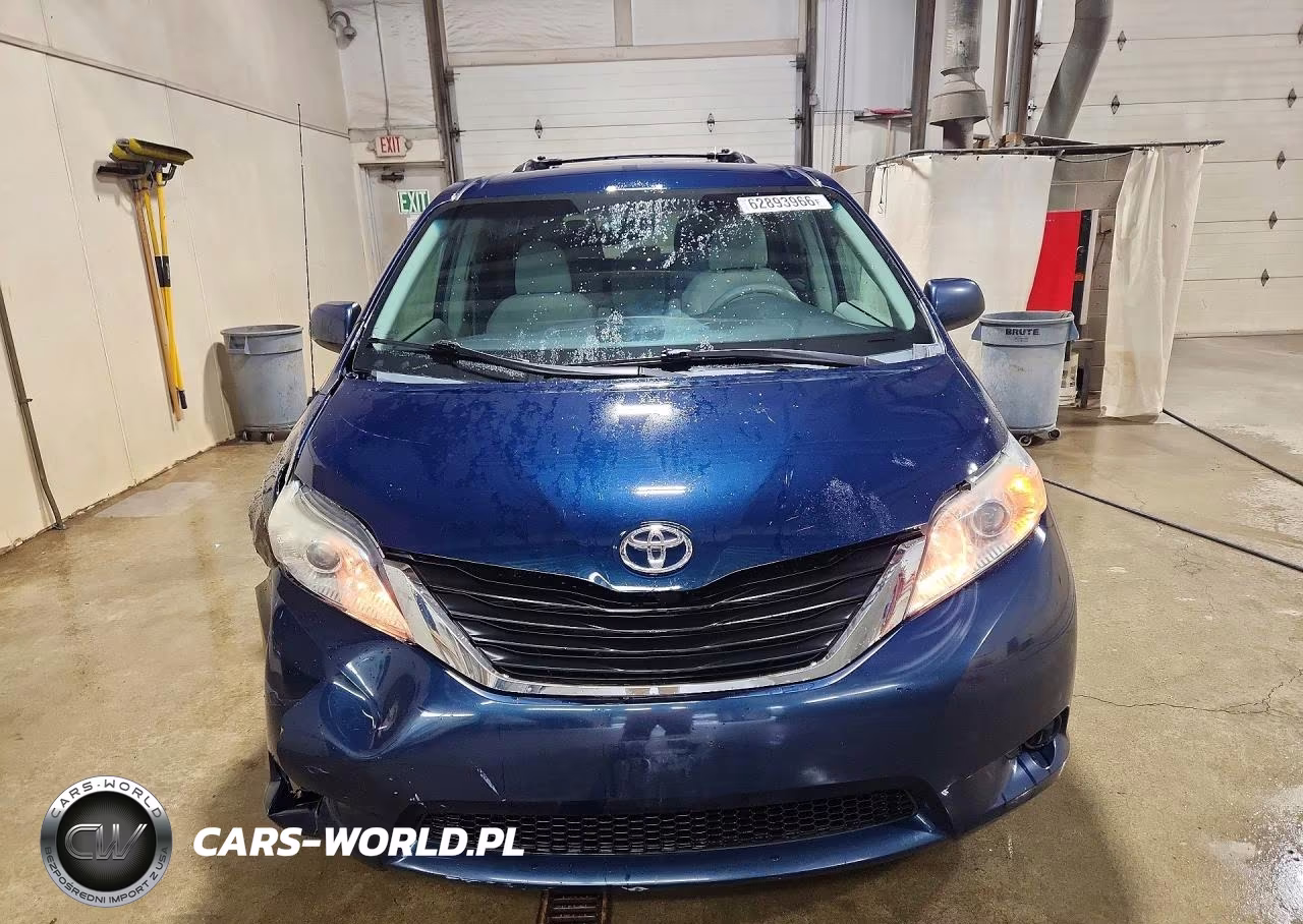 2012 Toyota Sienna Le VIN:5TDKK3DC6CS240809 - 5