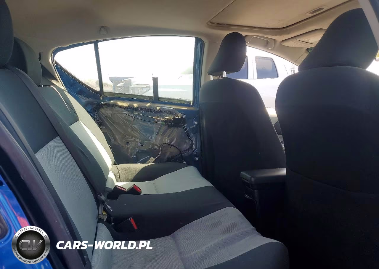 2012 Toyota Prius C Three VIN:JTDKDTB38C1009954 - 10