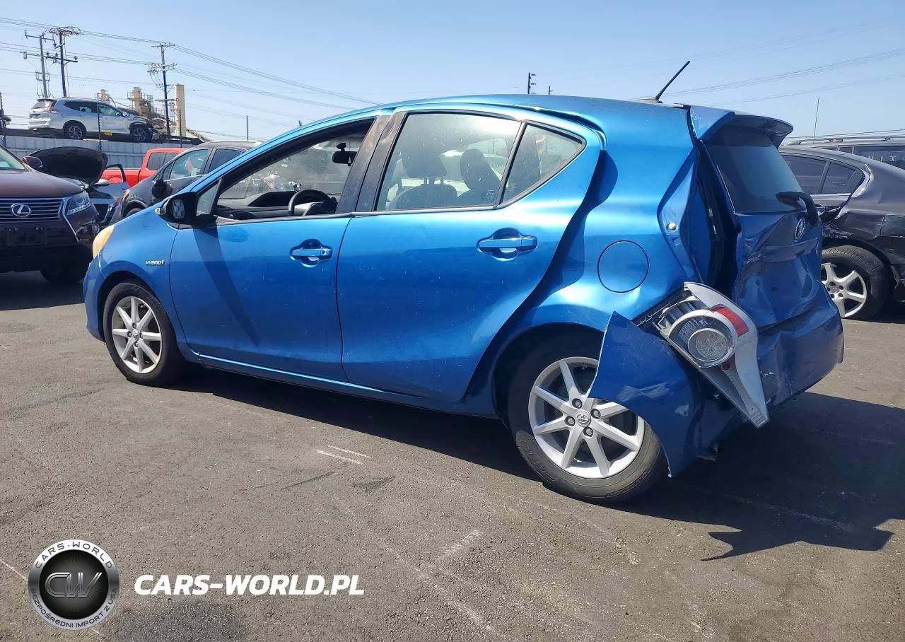 2012 Toyota Prius C Three VIN:JTDKDTB38C1009954 - 2