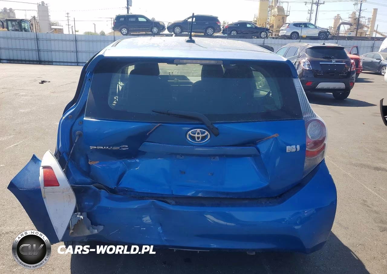 2012 Toyota Prius C Three VIN:JTDKDTB38C1009954 - 6