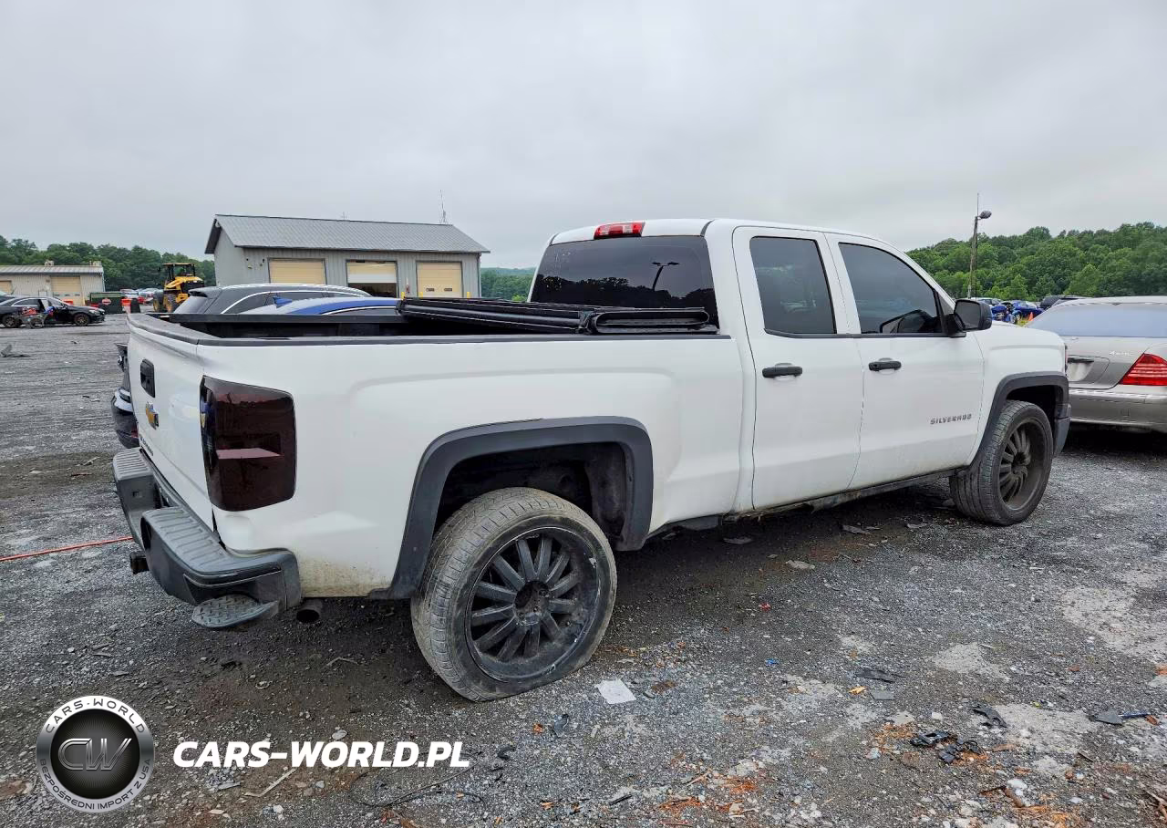 2014 Chevrolet Silverado C1500 VIN:1GCRCPEH5EZ170637 - 3