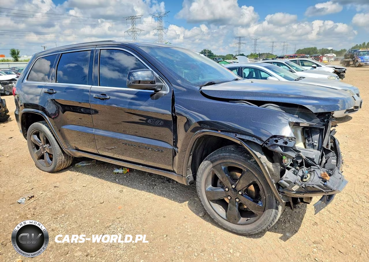 2015 Jeep Grand Cherokee Laredo VIN:1C4RJFAG0FC603718 - 4