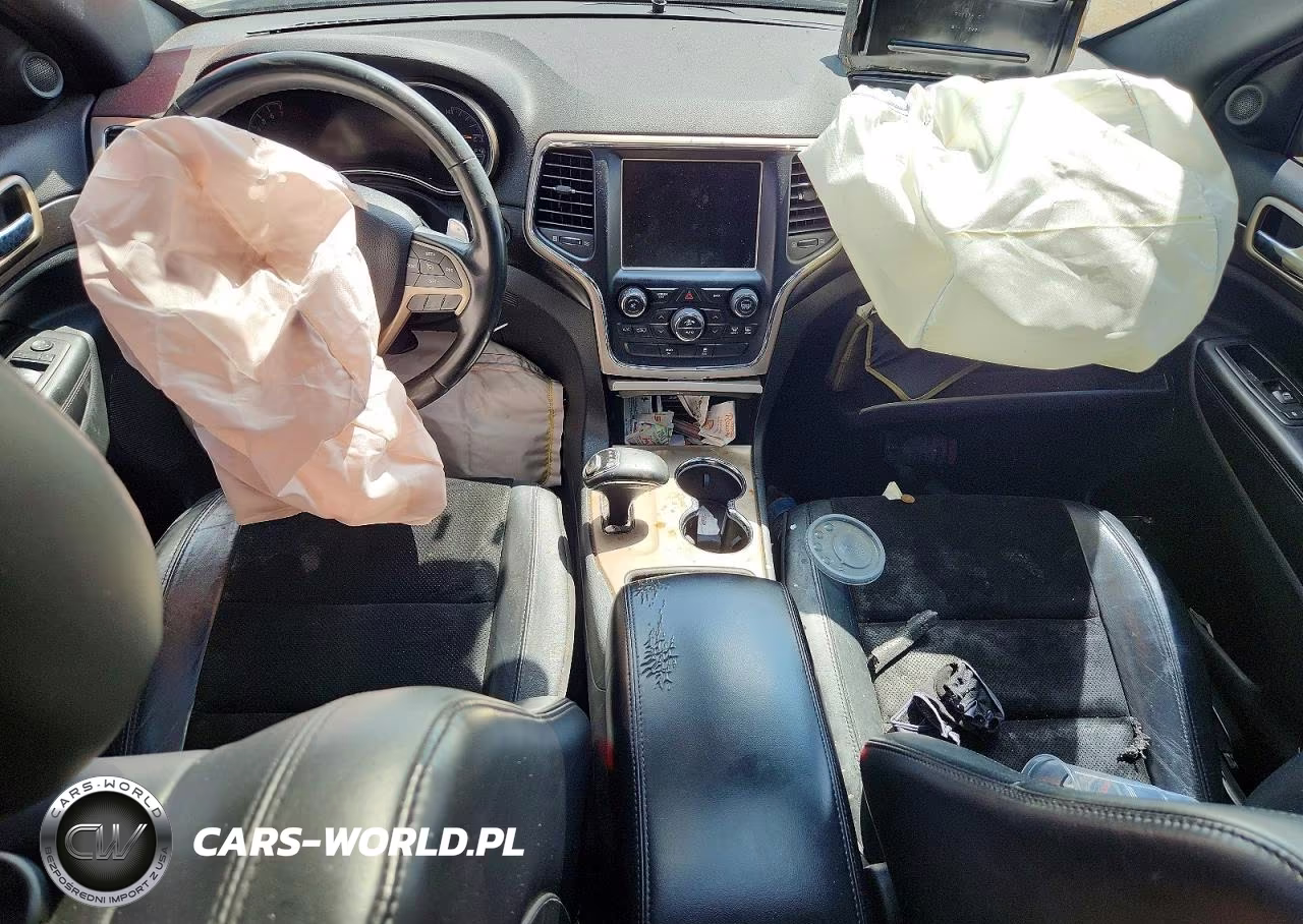 2015 Jeep Grand Cherokee Laredo VIN:1C4RJFAG0FC603718 - 8