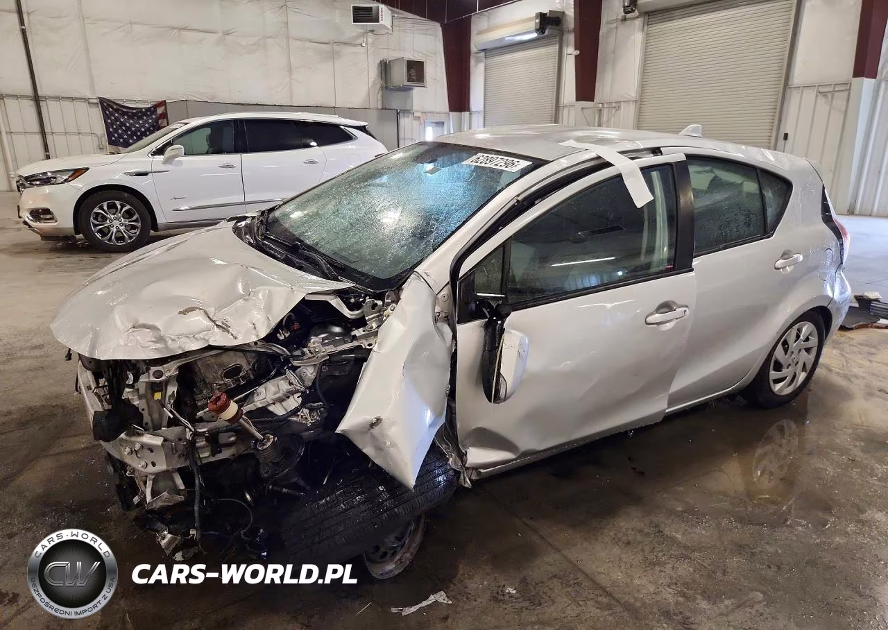 2015 Toyota Prius C Two