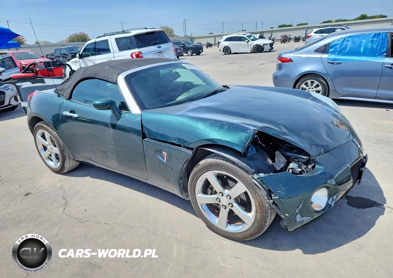 2008 Pontiac Solstice VIN:1G2MC35B38Y114208 - 4