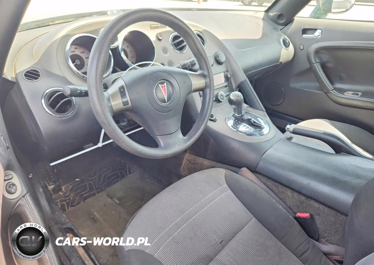 2008 Pontiac Solstice VIN:1G2MC35B38Y114208 - 8