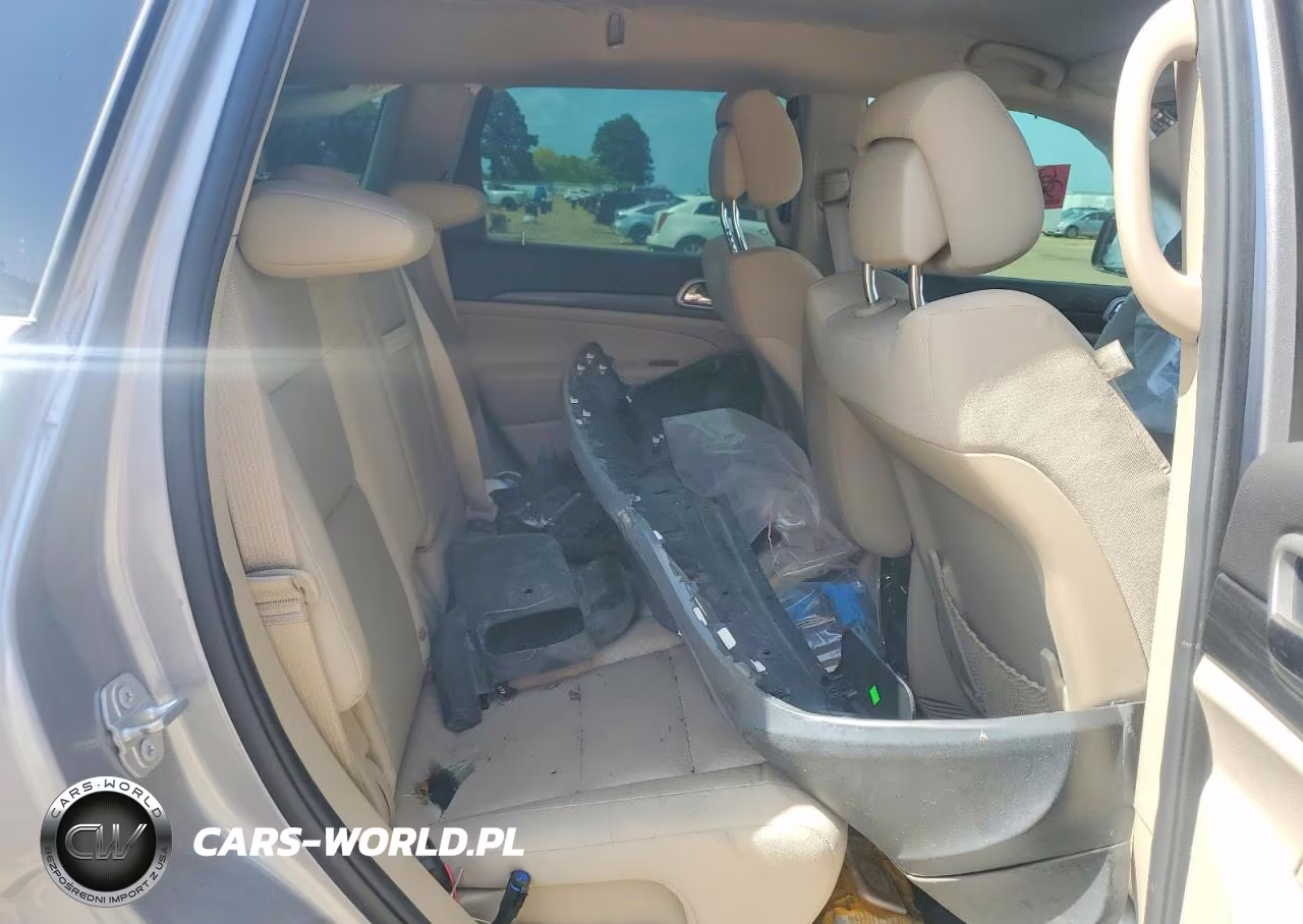 2020 Jeep Grand Cherokee Laredo VIN:1C4RJFAG9LC413413 - 10