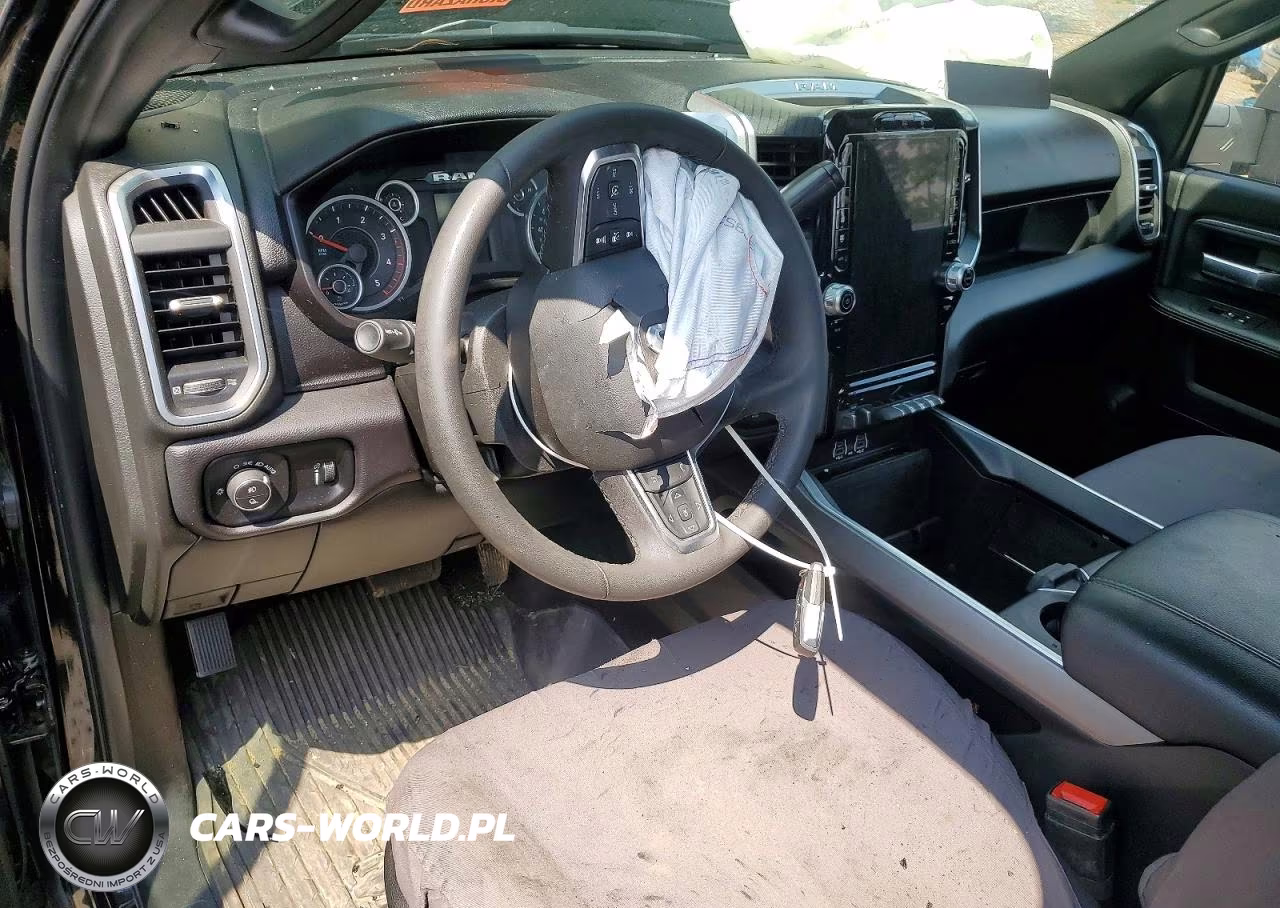 2025 Ram 3500 Big Horn VIN:3C63R3HL4SG559835 - 8