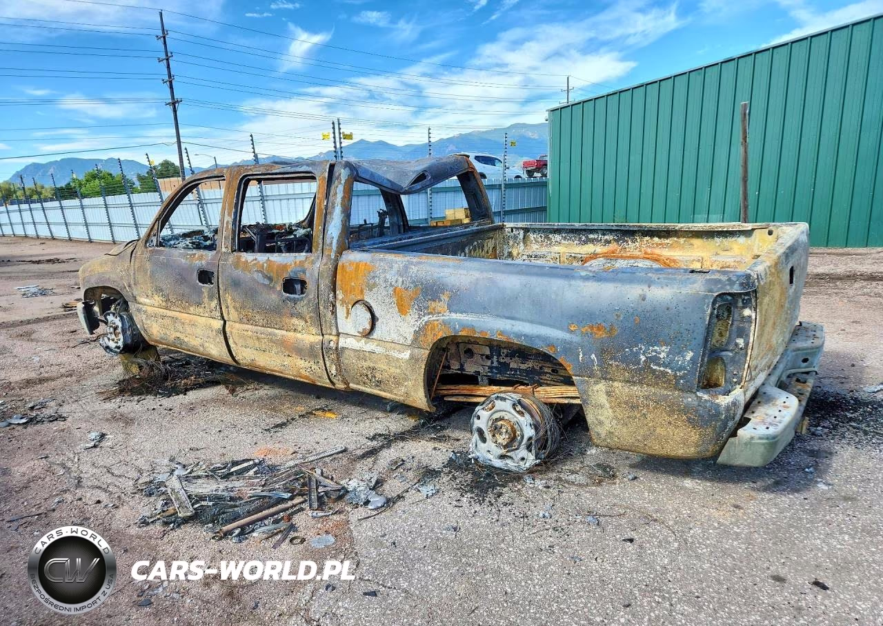 2002 Chevrolet Silverado K2500 Heavy Duty VIN:1GCHK23112F133377 - 2