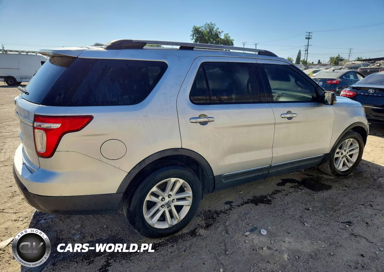 2011 Ford Explorer Xlt VIN:1FMHK7D83BGA94483 - 3