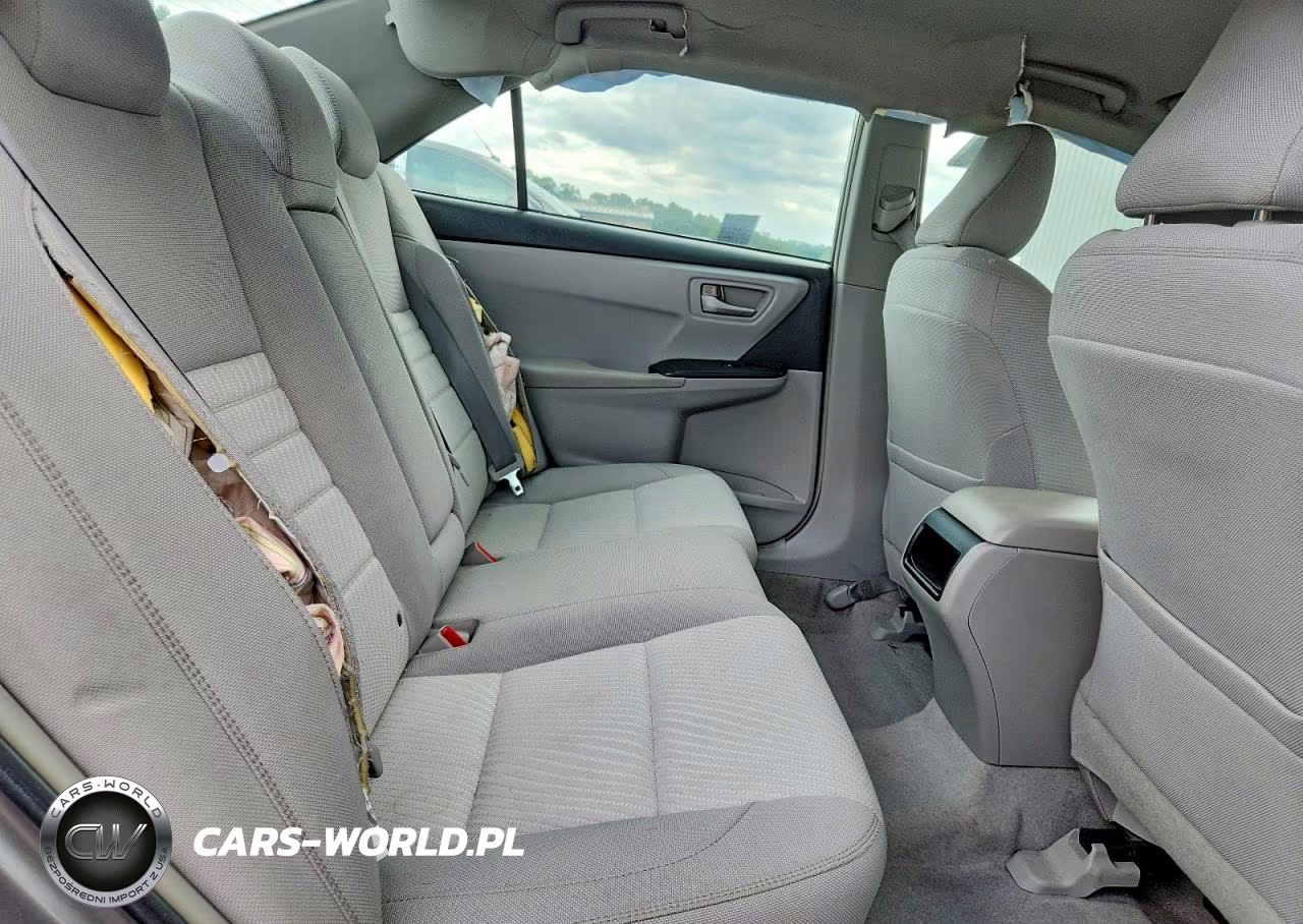 2015 Toyota Camry Le VIN:4T4BF1FKXFR502989 - 10