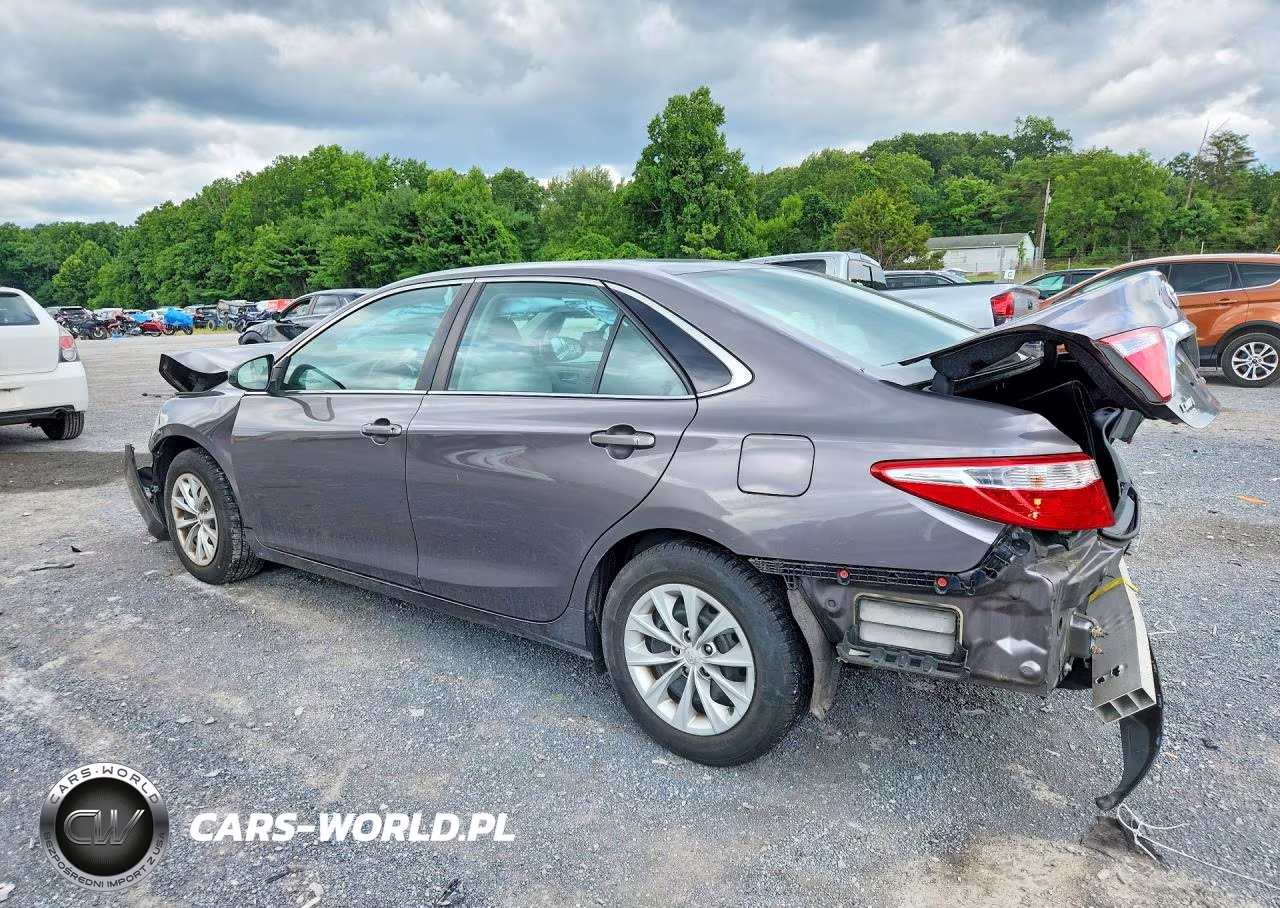 2015 Toyota Camry Le VIN:4T4BF1FKXFR502989 - 2